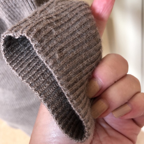 - Ann Taylor wool Sweater - Picture 7 of 8